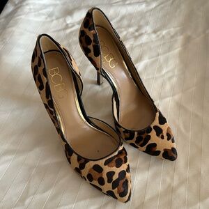 BCBG leopard pumps 9 1/2